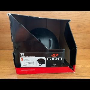 Giro Matte Black Ski Snow Helmet  size small